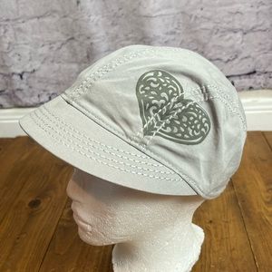 Life is Good short brim cap gray with heart adjustable one size